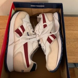 Reebok Classic Harman Running Shoes Size 1 Youth Like New